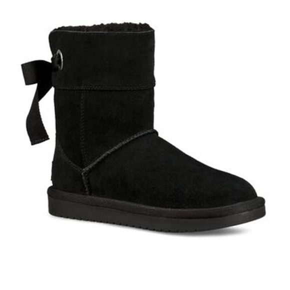 KOOLABURRA by UGG Andrah Short Black Suede Boot - Picture 8 of 8
